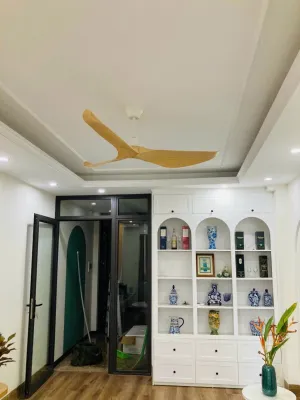 Quạt trần trang trí Airfusion Akmani DCF-FS52930 - vàng nhạt